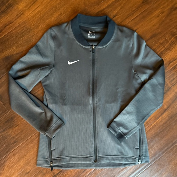 Nike Jackets & Blazers - Nike Basketball Full Zip Jacket Therma Gray Flex size small